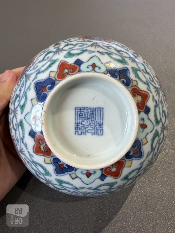 清道光 斗彩缠枝花卉纹碗 - 图12
